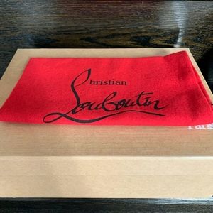 Brand new never worn Sz 08 Louboutin black patent